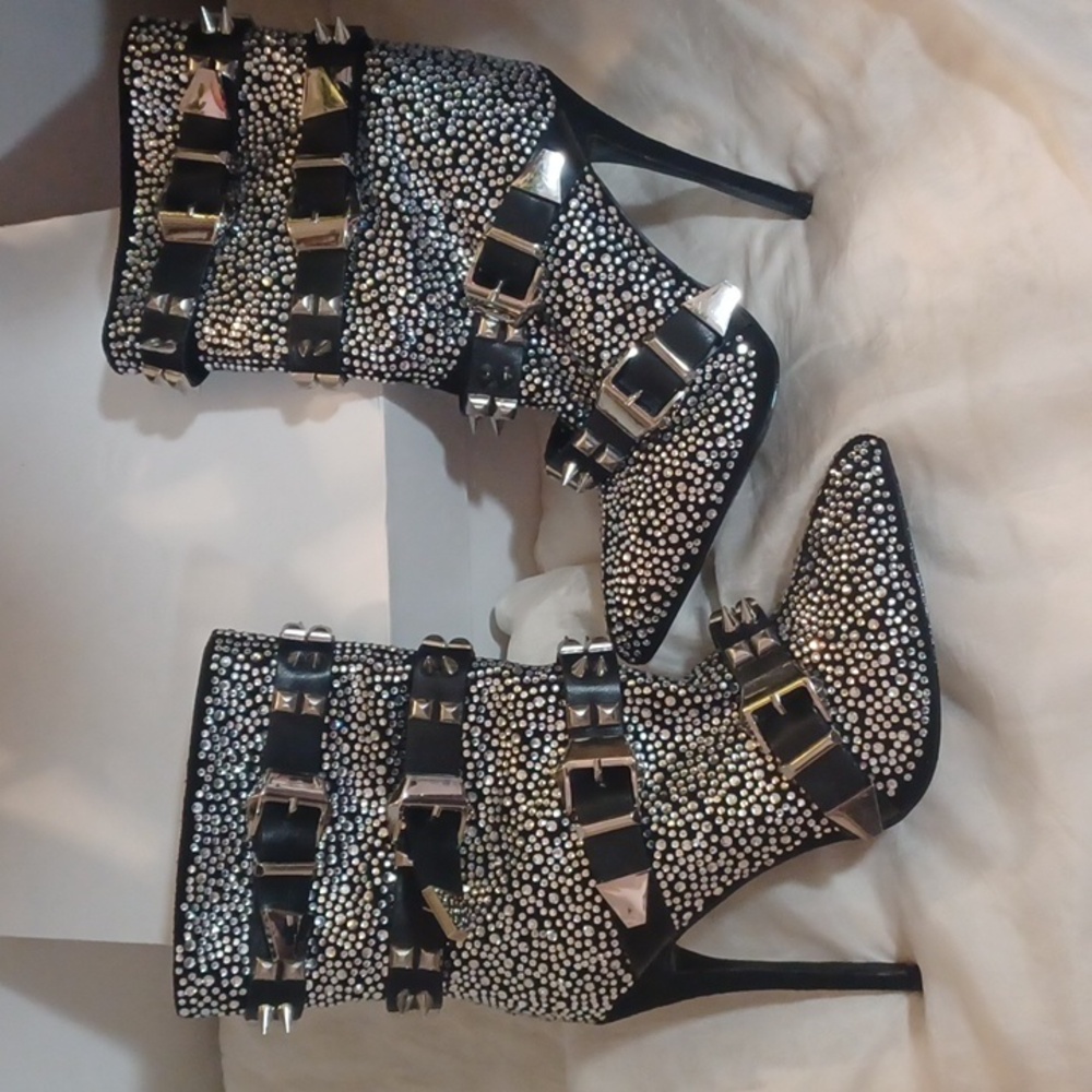 Super Sexy Crystal Spikes Multi Belted Black Stiletto Ankle Boots PUNK sz.35/5 - Picture 2 of 8